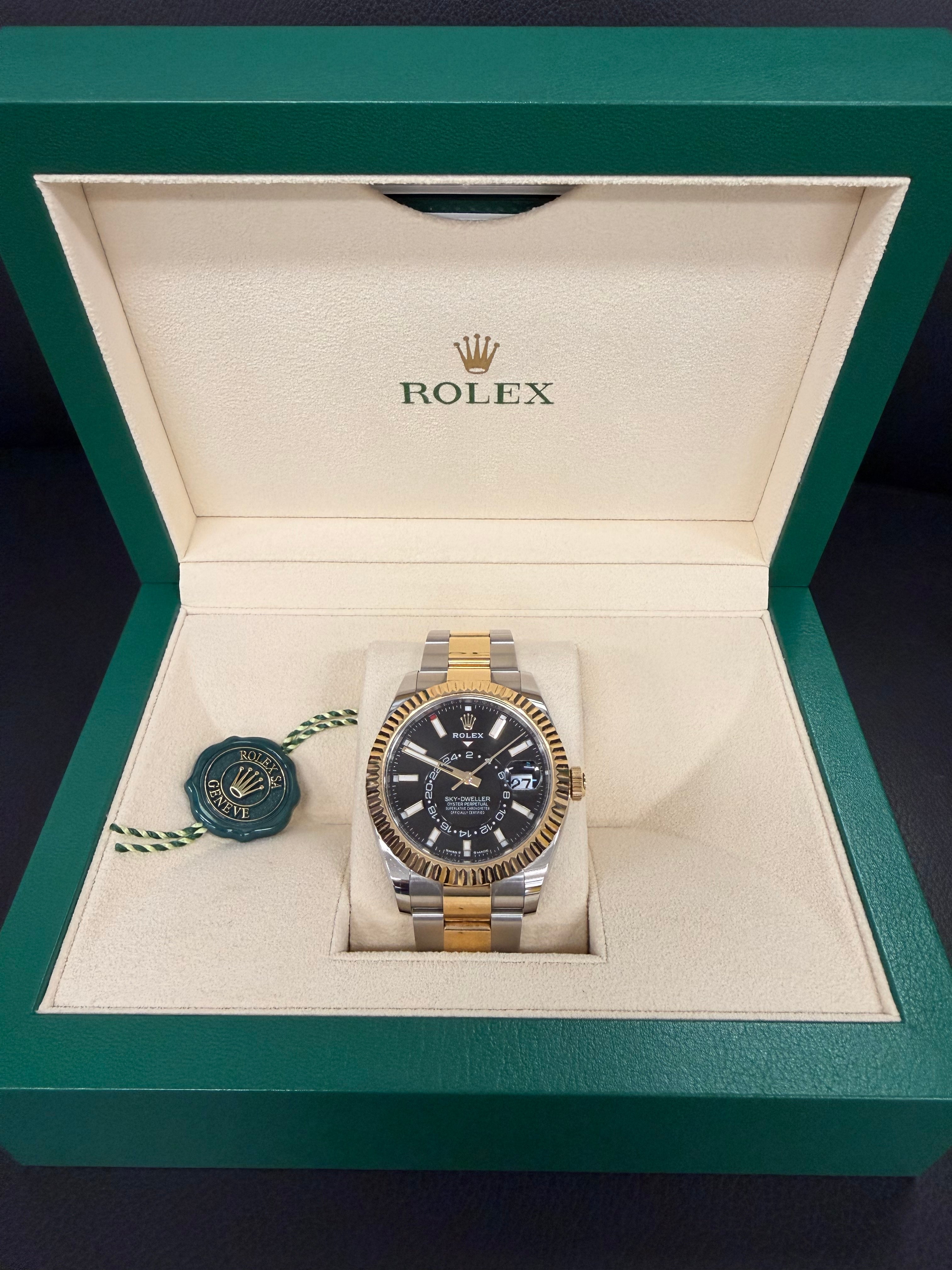 Rolex Sky-Dweller 42 336933 Yellow Rolesor
